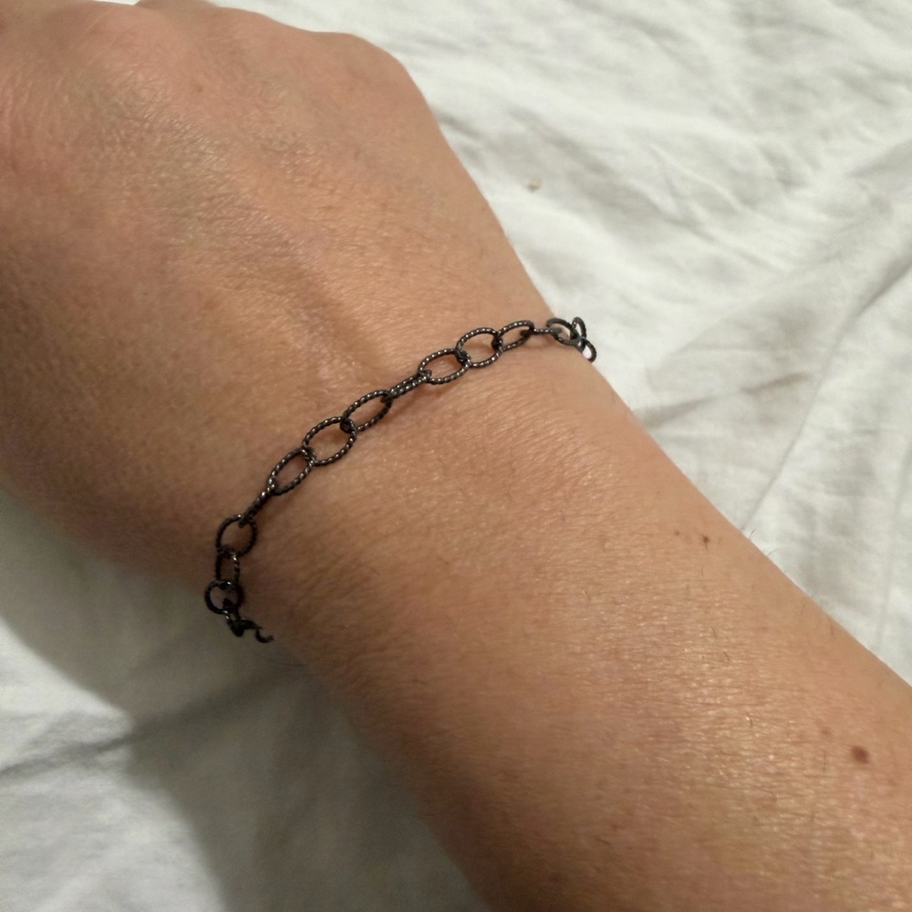 Chic Black Chain Bracelet - Picture 2 of 2